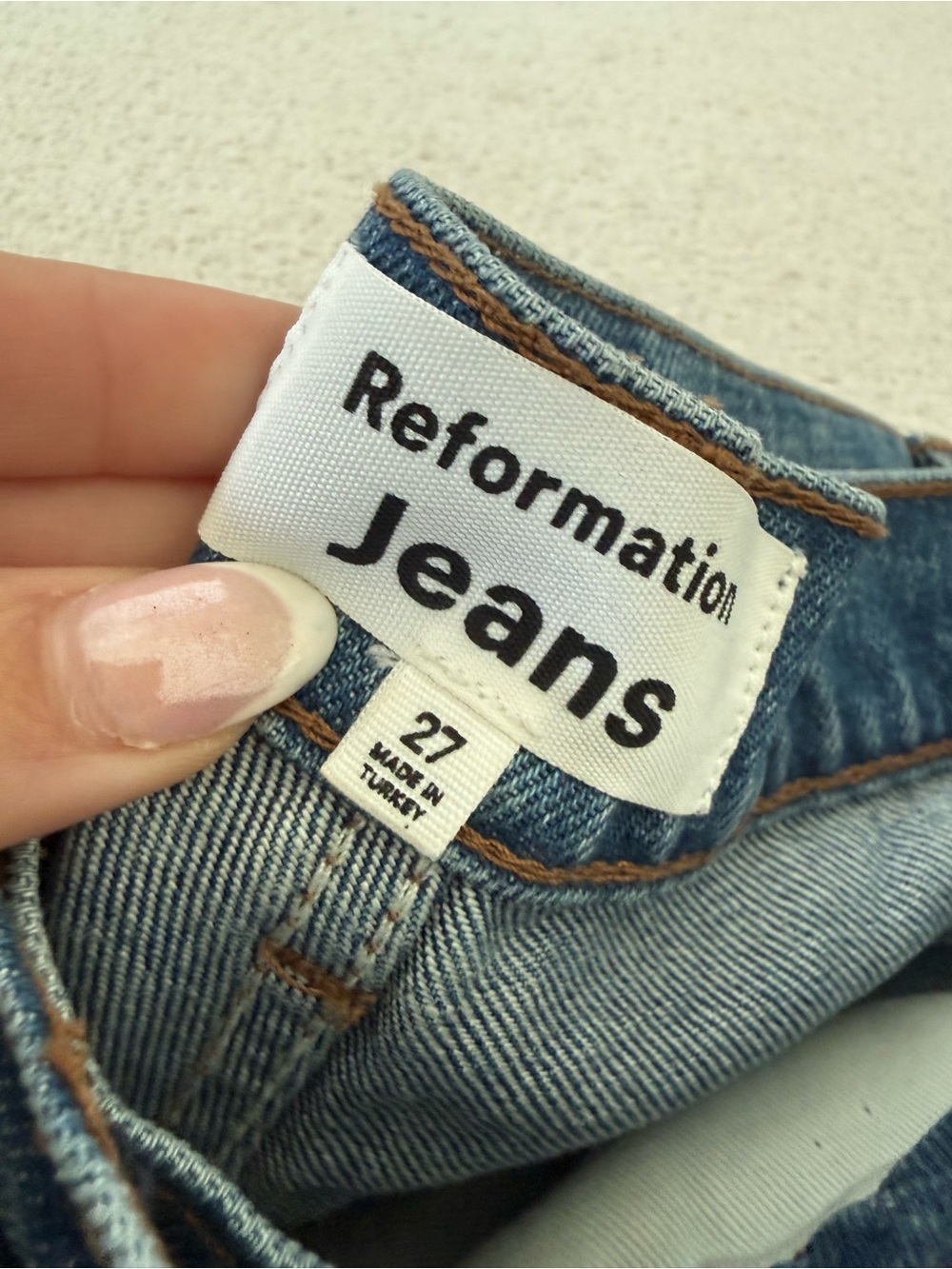 Reformation Cynthia Mid Rise Straight Jeans Chesapeake size 27